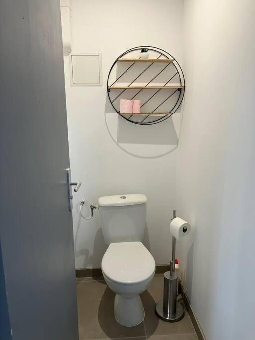 Appartement T4 Terrasse Et Vue イストル エクステリア 写真