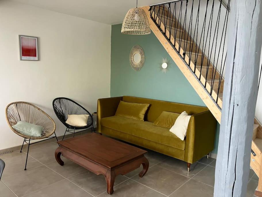 Appartement T4 Terrasse Et Vue イストル エクステリア 写真