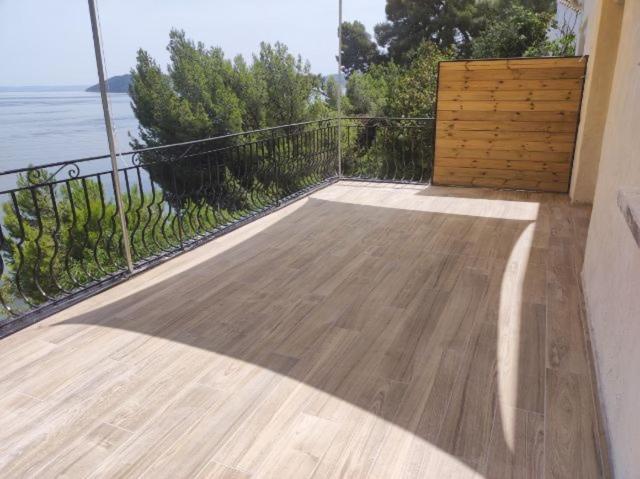 Appartement T4 Terrasse Et Vue イストル エクステリア 写真
