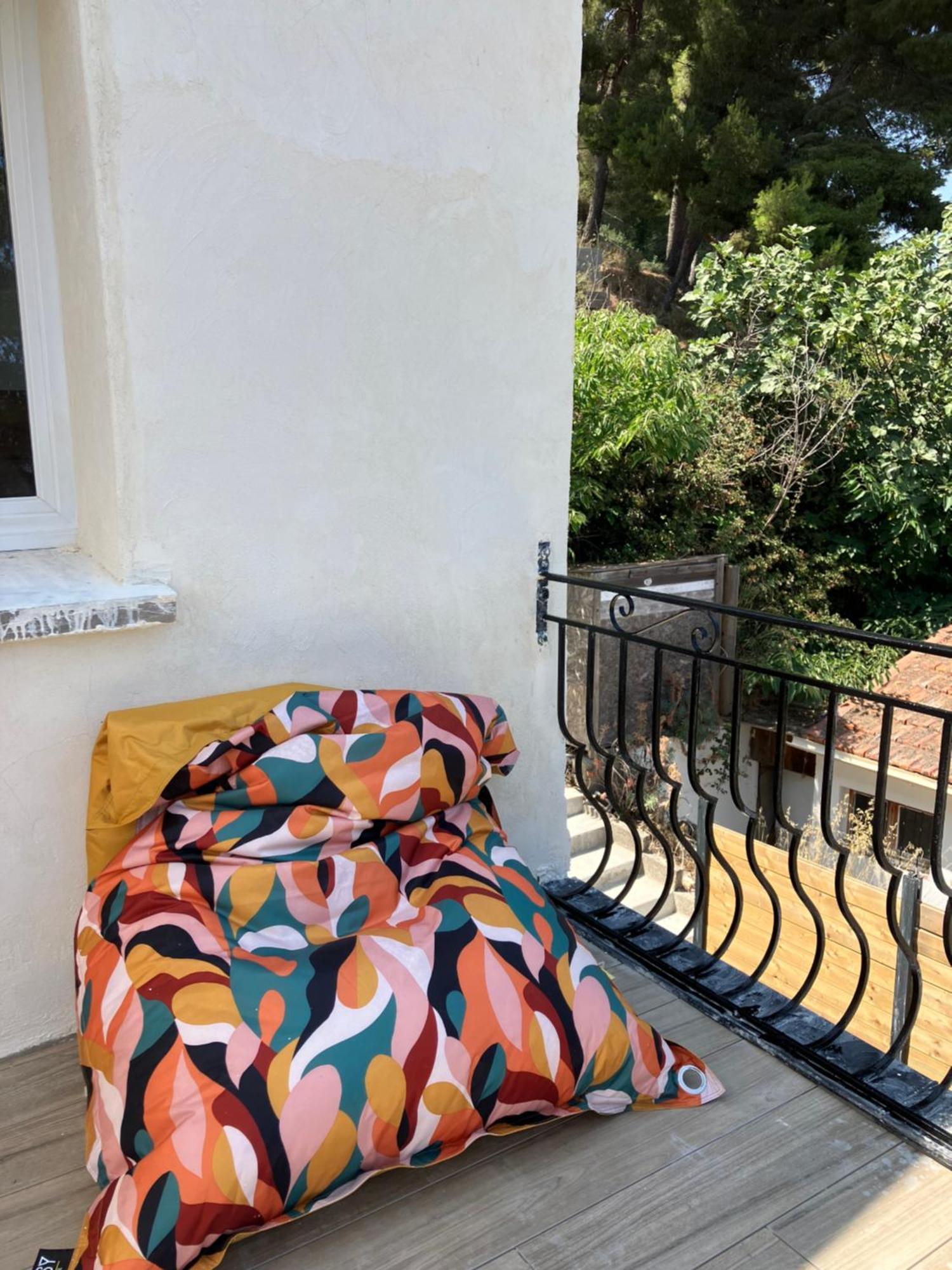 Appartement T4 Terrasse Et Vue イストル エクステリア 写真