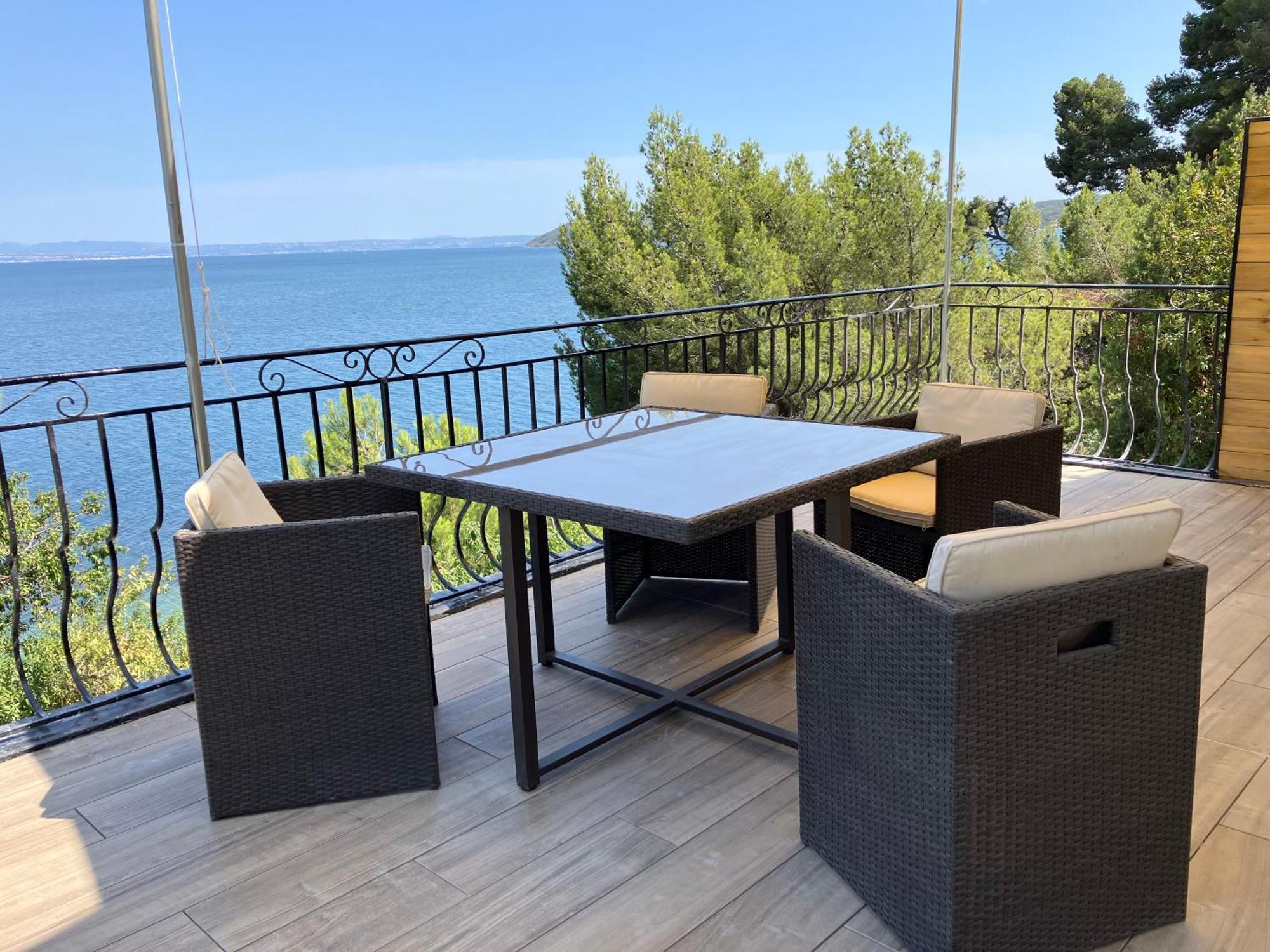 Appartement T4 Terrasse Et Vue イストル エクステリア 写真