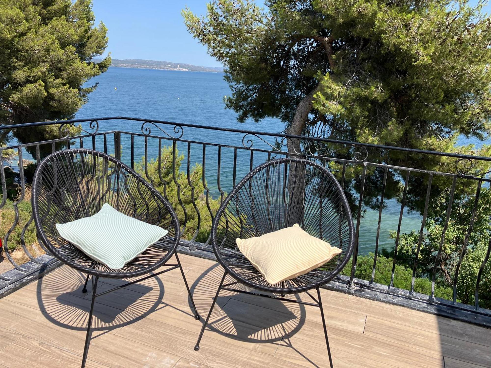 Appartement T4 Terrasse Et Vue イストル エクステリア 写真